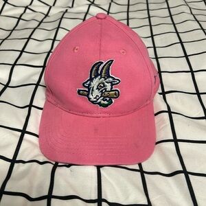 Little stains, in good condition, a Velcro adjuster